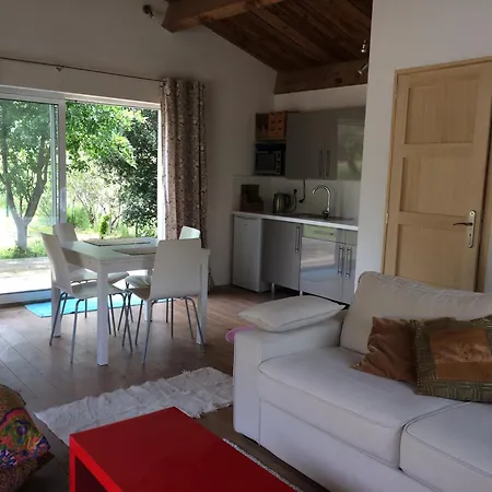 Hébergement de vacances Spacieux - Piscine Et Pleine Nature