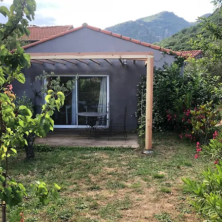 Spacieux - Piscine Et Pleine Nature